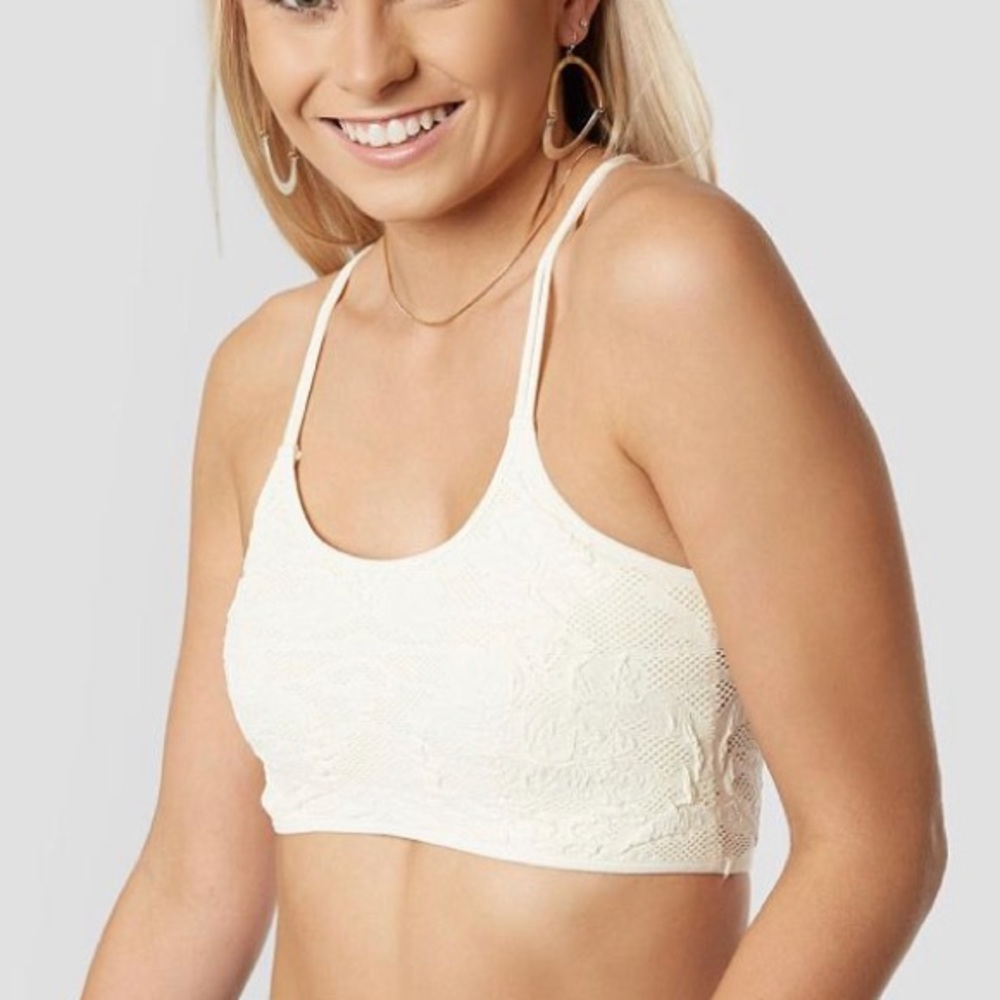 NWT * BKE Cream Lace Laser Cut Bralette